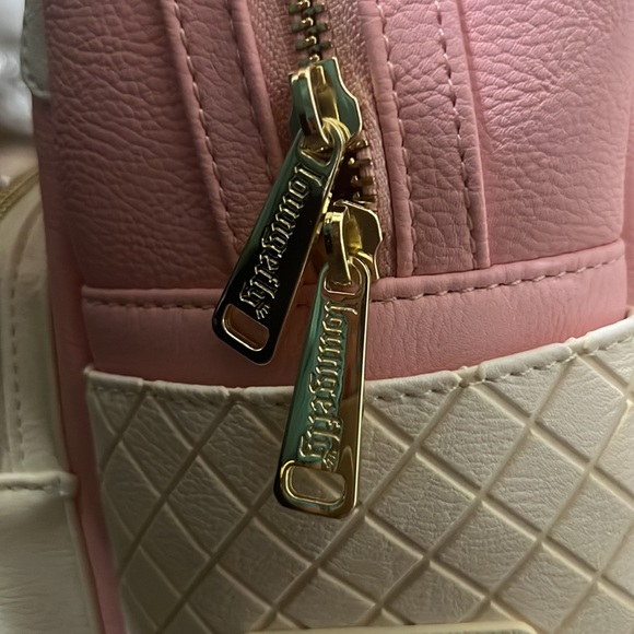 NWT Minnie Mouse Ice Cream Loungefly - Picture 5 of 7